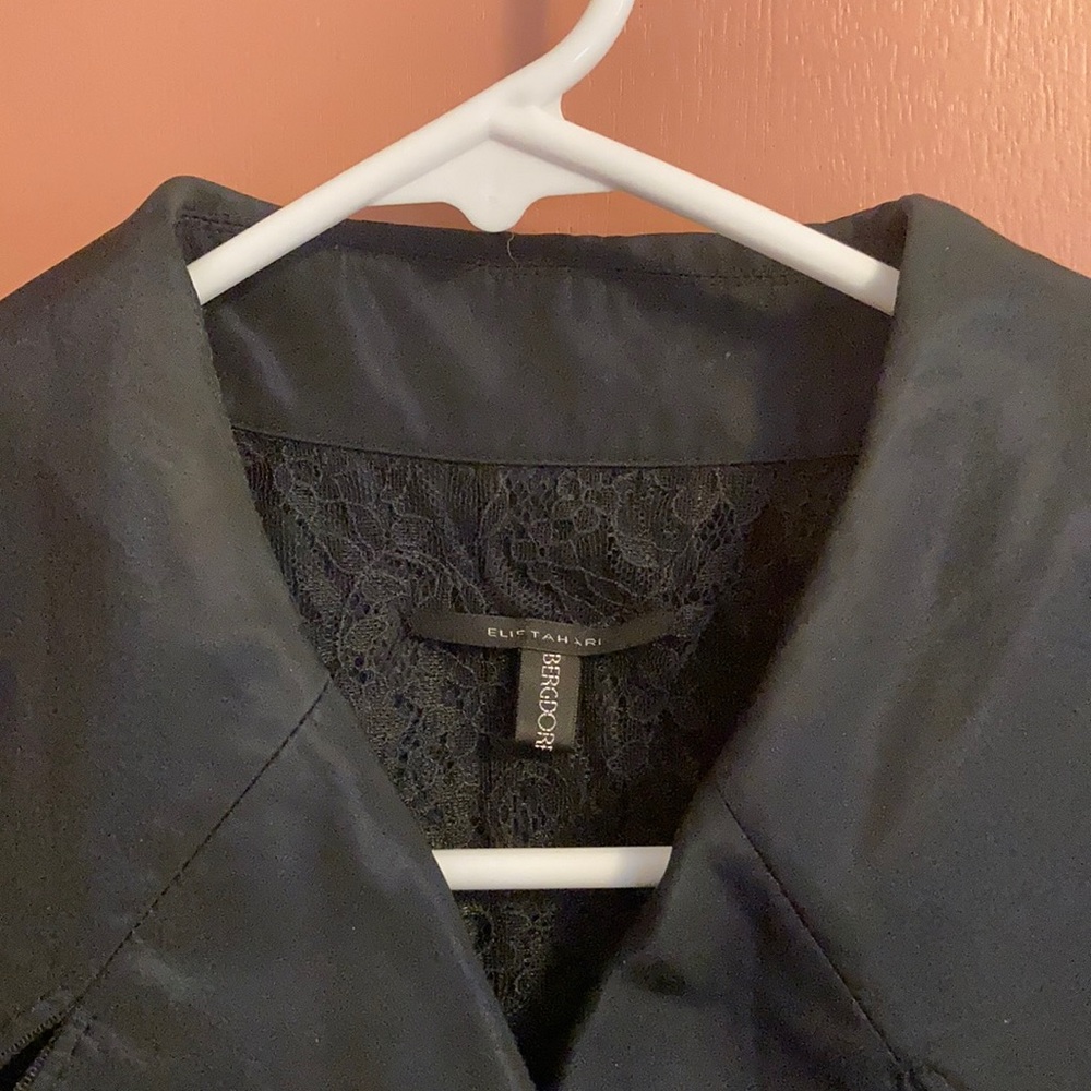 Elite Tahari Bergdoregoodman Black Trench size medium